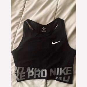 Nike Pro Cropped Training Top